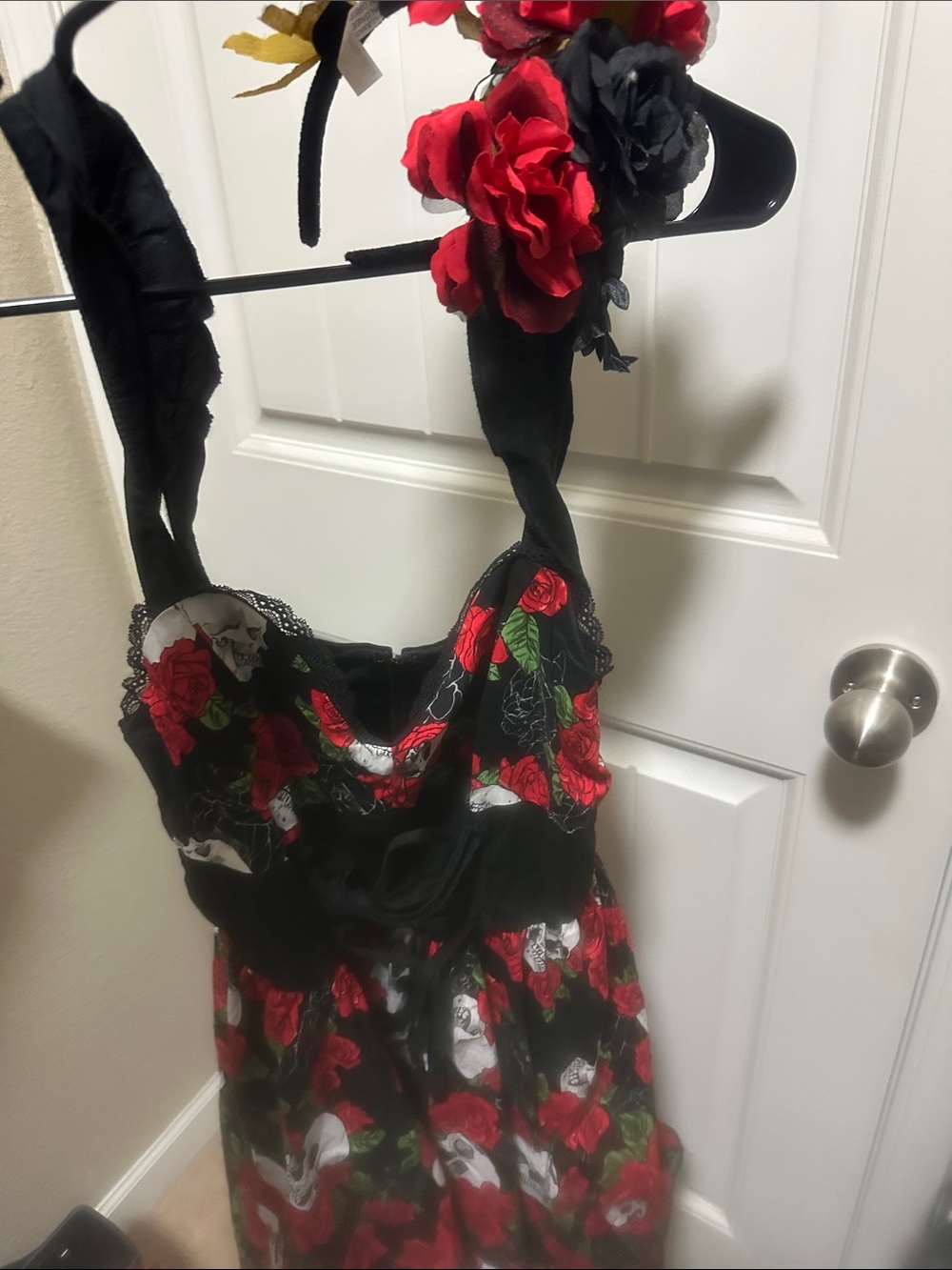 Women’s small Black Floral skull rose hot topic dress with head band
